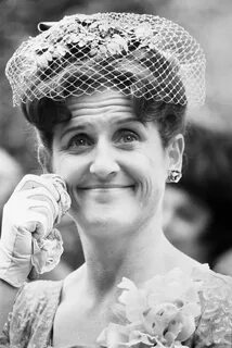 Ann B. Davis - Sitcoms Online Photo Galleries