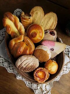 Mexican Sweet Breads (Pan Dulce) + Video Mexican sweet bread