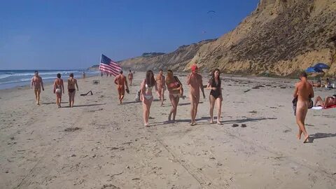 Real CFNM encounters w/ video- Blacks Beach (clothing option