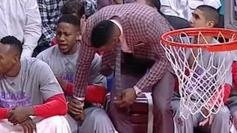 Dwight Howard Grabs Teammates Crotch - YouTube