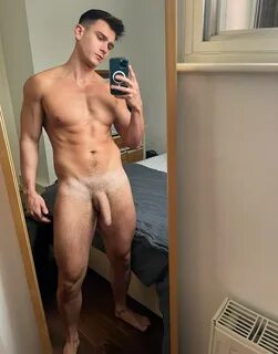Thomas Johnson MrDeepVoice Gay Porn Star Muscle Hunk Big Dick Selfie.