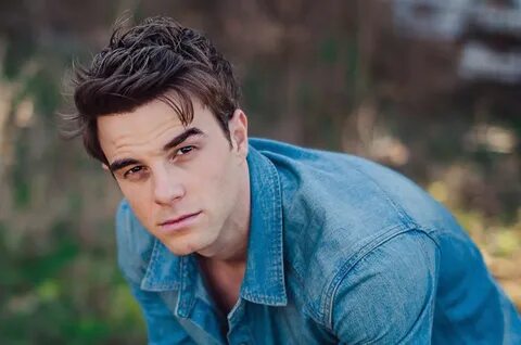 Nathaniel Buzolic - Biography, Height & Life Story Super Sta