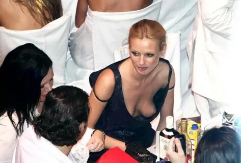 Kate Bosworth Downblouse Nipple Slip