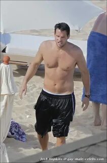 Picture of Josh Hopkins