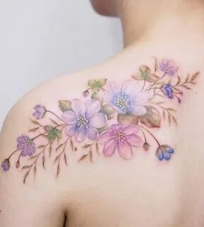 30 Delicate Flower Tattoo Ideas Tatuagens belas, Tatuagens s