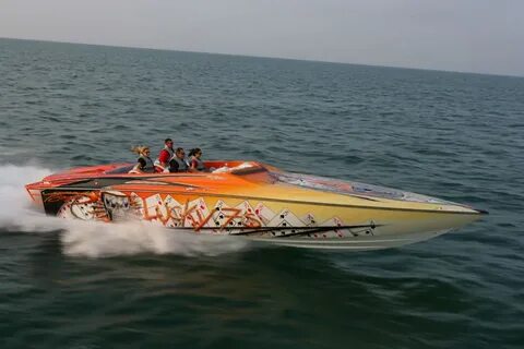 Катер Baja 35 Outlaw в каталоге сайта itboat.com: цена и хар