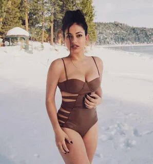 49 Sexy Inanna Sarkis Boobs Pictures Will Drive You Madly In