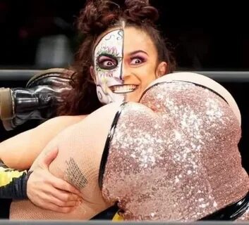 Thunder Rosa claps dem cheeks - Best images all time - page 