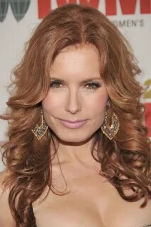 More Pics of Tracey E. Bregman Long Curls (1 of 6) - Tracey 