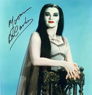 Yvonne DeCarlo The munsters, Lily munster, Yvonne de carlo