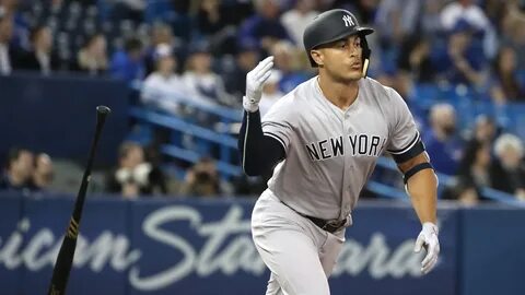 Giancarlo Stanton blasts two HRs in first game for Yankees Y