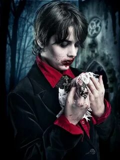 little vampire by Rebeca Saray - Photo 13919869 / 500px Real
