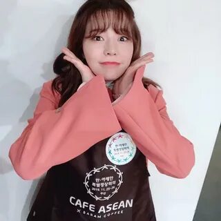 Uhlala, Cantiknya Sunny SNSD Jadi Barista - MataMata.com