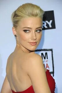 Amber Heard Pink Lipstick - Amber Heard Looks - StyleBistro