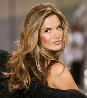 Bronde Hair: Técnica de mechas "nem loira, nem morena"