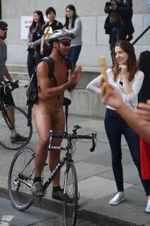 DELICIOUSDEITY: World Naked Bike Ride 9