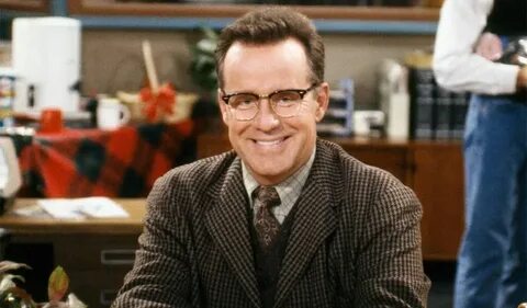 Bill Moves On: NewsRadio\\\'s Emotional Goodbye to Phil Hart