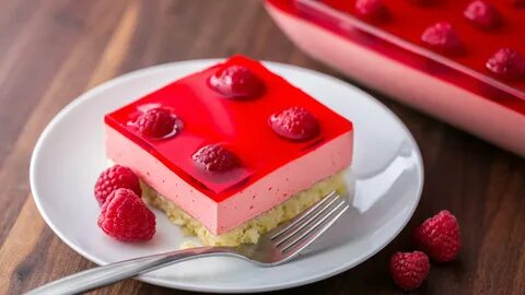 Strawberry Jelly Cake - Uganda Trimmings Ltd