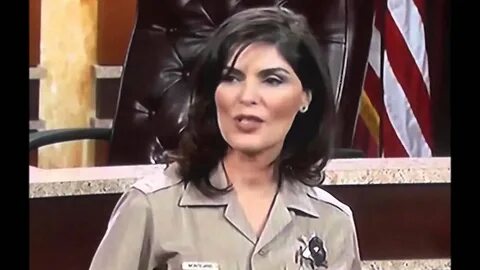 Hot bench Sonia Montejano - YouTube