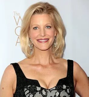 Anna Gunn Picture 15 - 2013 Writers Guild Awards - Arrivals