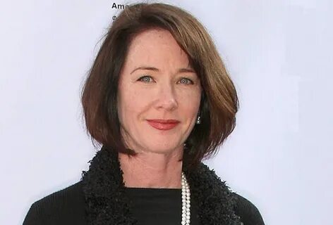 Ann Cusack Bio, Height, Net Worth, Married, Husband - Networ