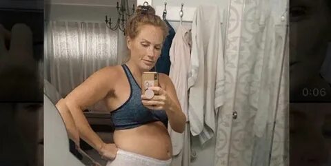 Mina Starsiak Posts Candid Photos of Her Postpartum Body: "B