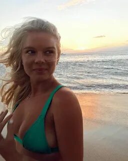 50 Hot And Sexy Kelli Goss Photos - 12thBlog