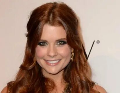 JoAnna Garcia y Nick Swisher dan la bienvenida a Sailor Stev