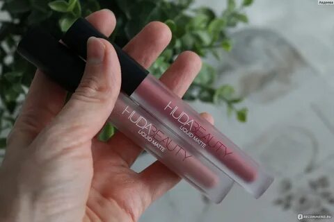 Жидкая губная помада Huda Beauty Liquid Matte Lipstick - "Ху