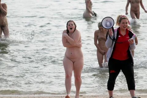 Naked swim, covering breasts...pussy showing MOTHERLESS.COM 