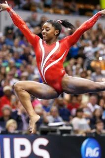 Simone Biles Talks Starting College This Week After Revealin