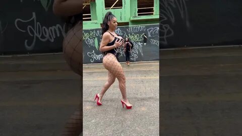 Chicas Nalgonas Bailando Sexy - YouTube