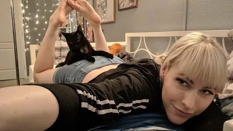 Lianna Lawson в Твиттере: "Cat butt.