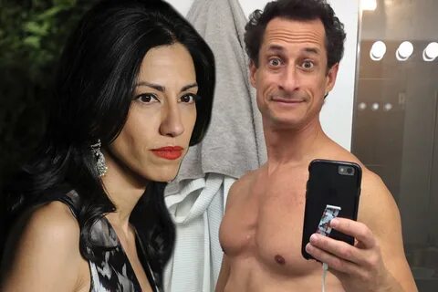 Texts reveal Anthony Weiner knew his marriage was 'busted'