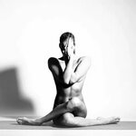 Женщина в позе лотоса (58 фото) - порно фото