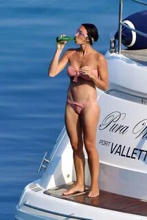 Christine Bleakley Sexy (33 Photos) #TheFappening