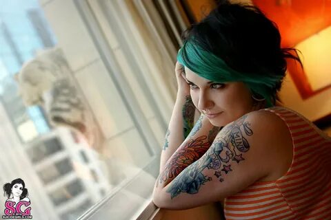 Wallpaper : model, glasses, photography, tattoo, Suicide Gir