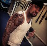 Jimmy Uso right arm sleeve tat is finished Handsome men, Wwe