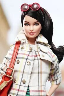 2013 Limited Edition Coach Barbie ® Doll X8274 Trench Coat C