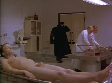 Rupert Penry-Jones nudo in "Delitto di stato" (1994) - Nudi 