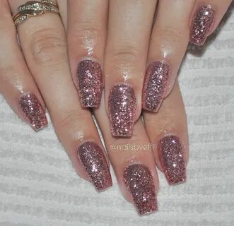 Rose gold glitter Rose gold nails, Gold glitter nails, Coffi