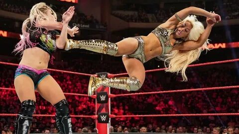 Raw 8/19/19 Alexa Bliss/Nikki Cross vs Sonya Deville/Mandy R