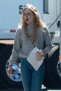 Kathryn Newton: Arriving to the set of Big Little Lies -04 G