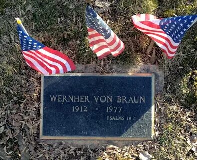 Wernher Von Braun, Ivy Hill Cemetery, Rosemont, Alexandria. 