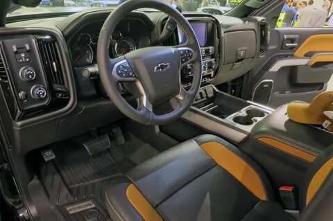 Carhartt intérieur Chevy 2017 DMax L5P Cars trucks, Chevy tr