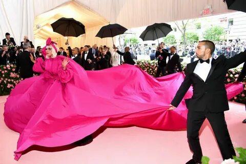 Lady Gaga Met gala, Katie holmes gown, Lady gaga