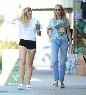 MILEY and TISH CYRUS Out in Los Angeles 07/27/2018 - HawtCel