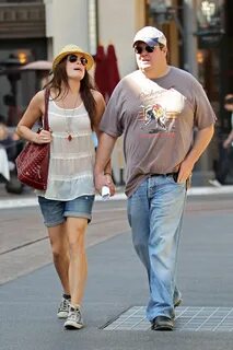 eric stonestreet Picture 7 - Filming ABC's 'Modern Family' o