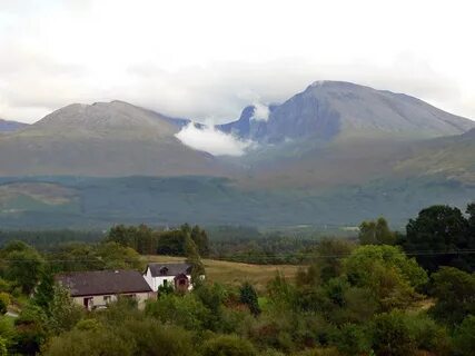 File:Ben Nevis over the Caledonian Canal - geograph.org.uk -