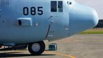File:JASDF C-130H(05-1085) radome & nose landing gear right 